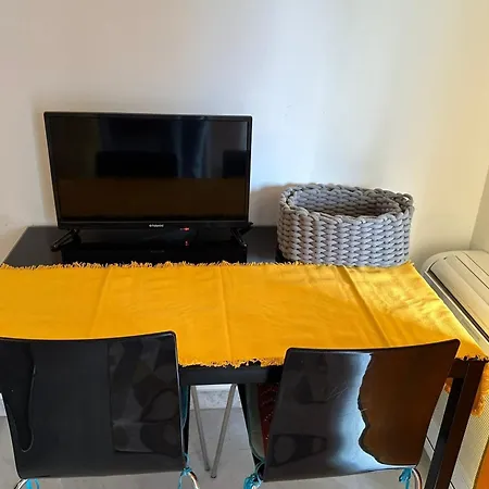 Bright Studio With Pool And View Apartment Antibes